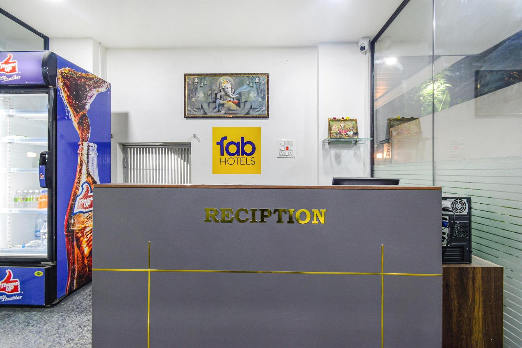 Fabhotel Ssr Ikon Suites - Nr Hyderabad Central University, Kondapur Luaran gambar